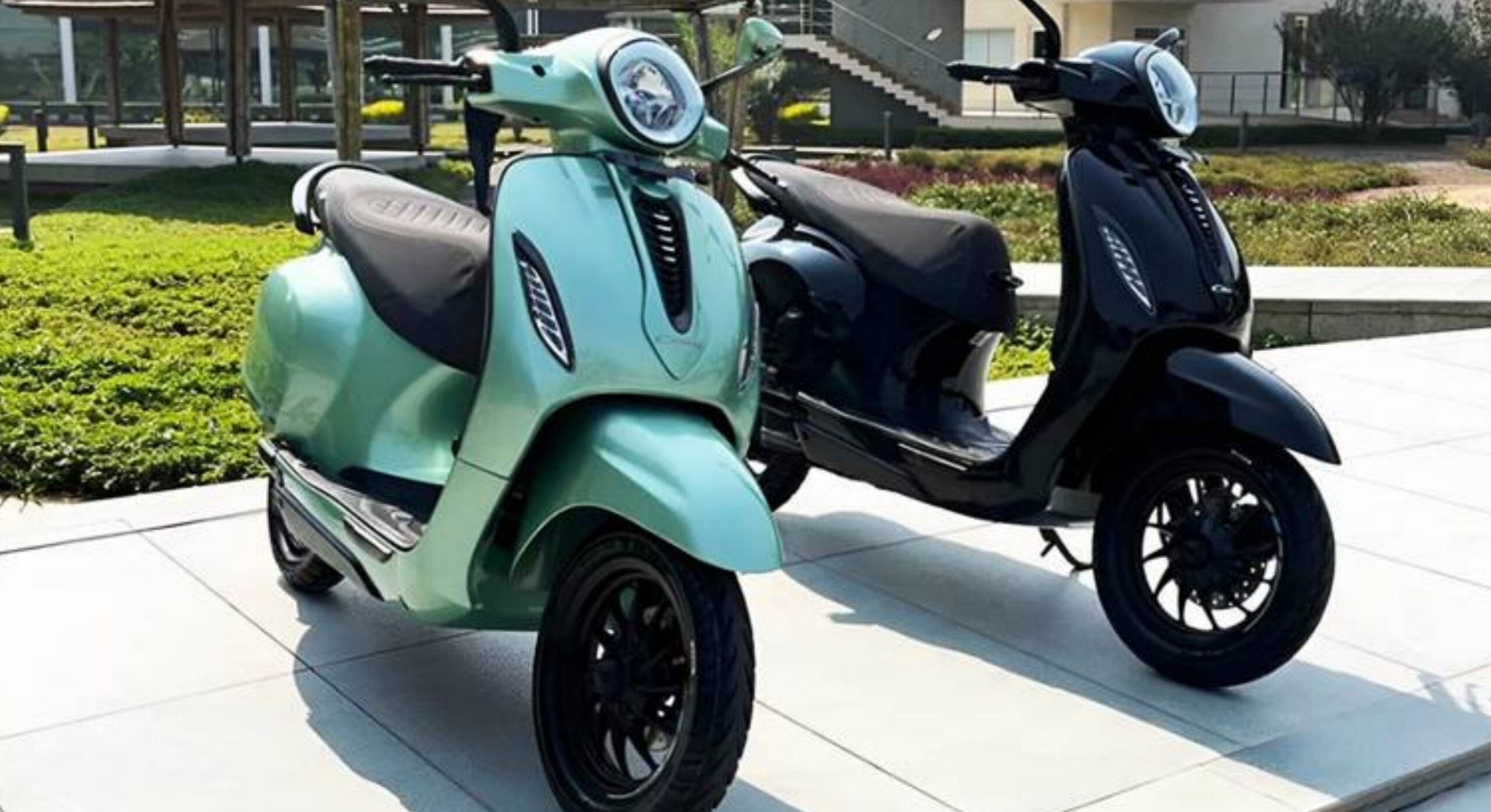 Bajaj Chetak 3501