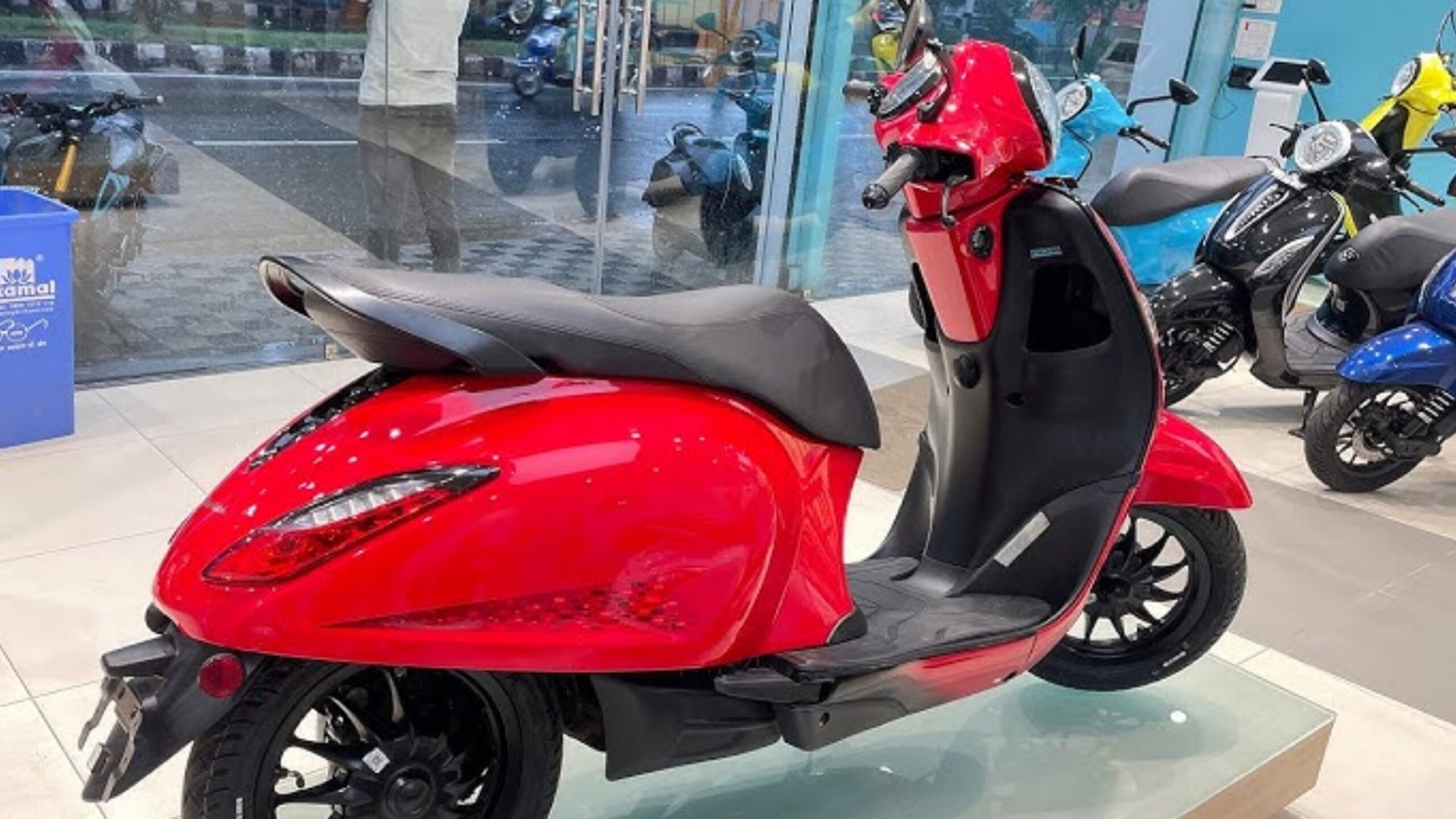 Bajaj Chetak 2903
