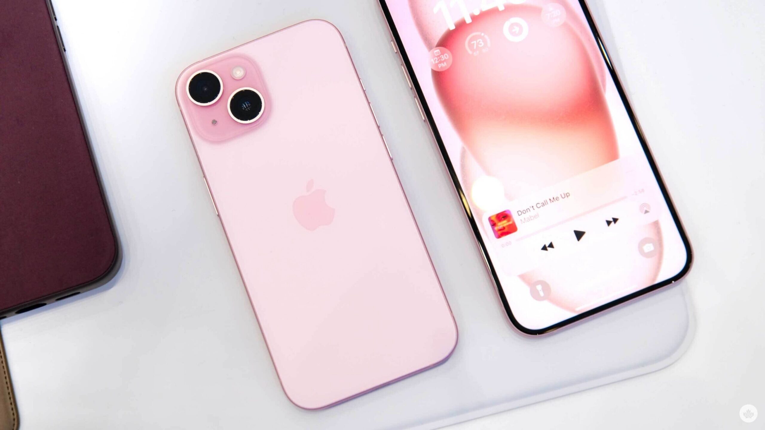 Apple iPhone 15 Plus: इसके बेहतरीन फंक्शन्स और भारत में 80,000 रुपये से शुरू होने वाले प्राइस के बारे में जानें