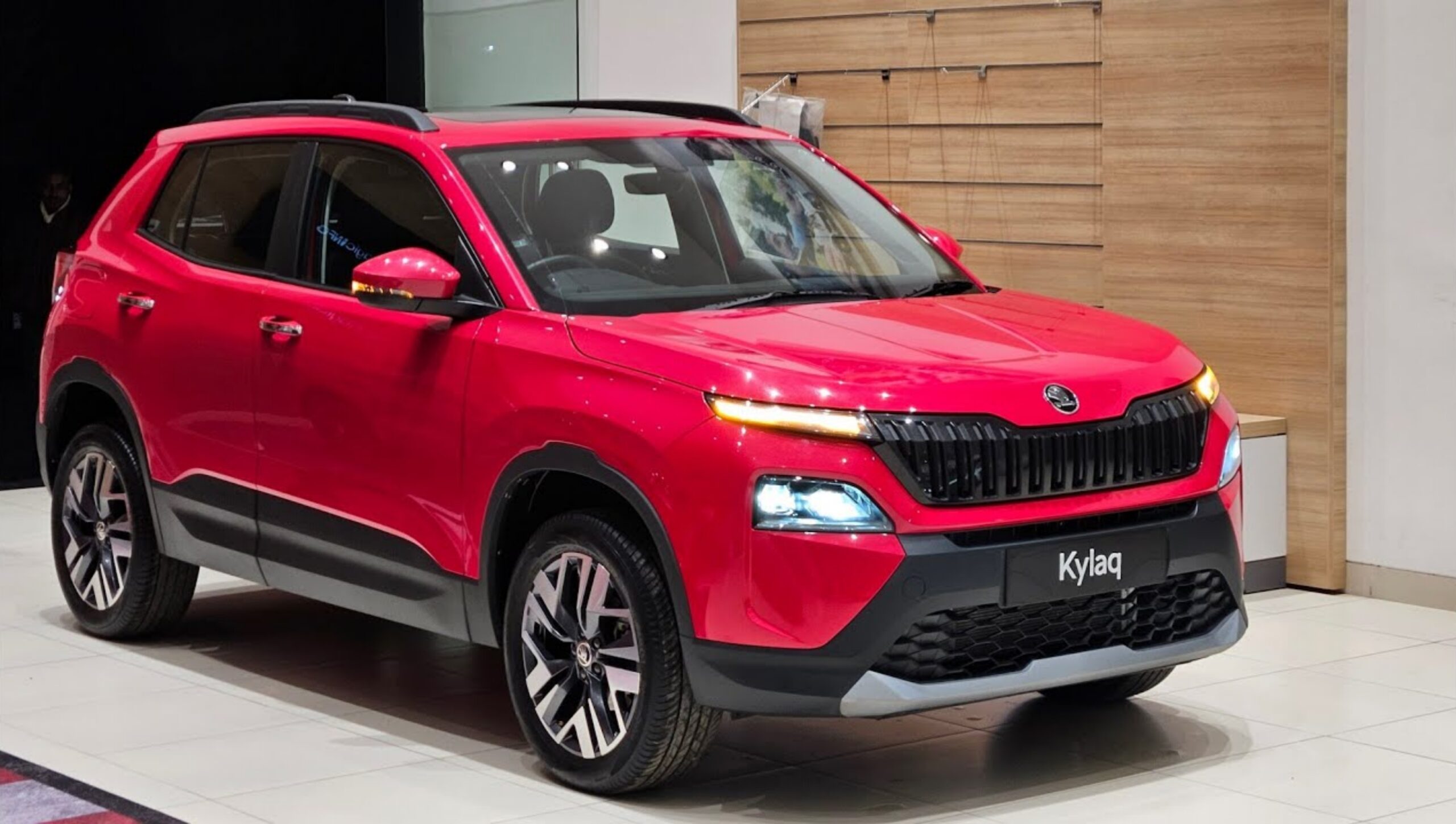 Skoda Kylaq का मजबूत प्रदर्शन और लक्ज़री लुक, सस्ती दरों में – बेस मॉडल की कीमत सिर्फ 11.99 लाख रुपये