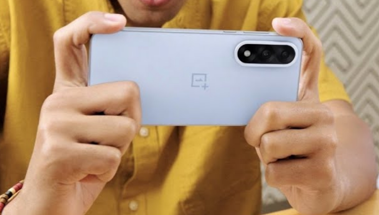 OnePlus Nord 5 : में 31,999 रुपये की कीमत पर 144Hz डिस्प्ले और Snapdragon 8s Gen 3 प्रोसेसर के साथ धमाकेदार लॉन्च