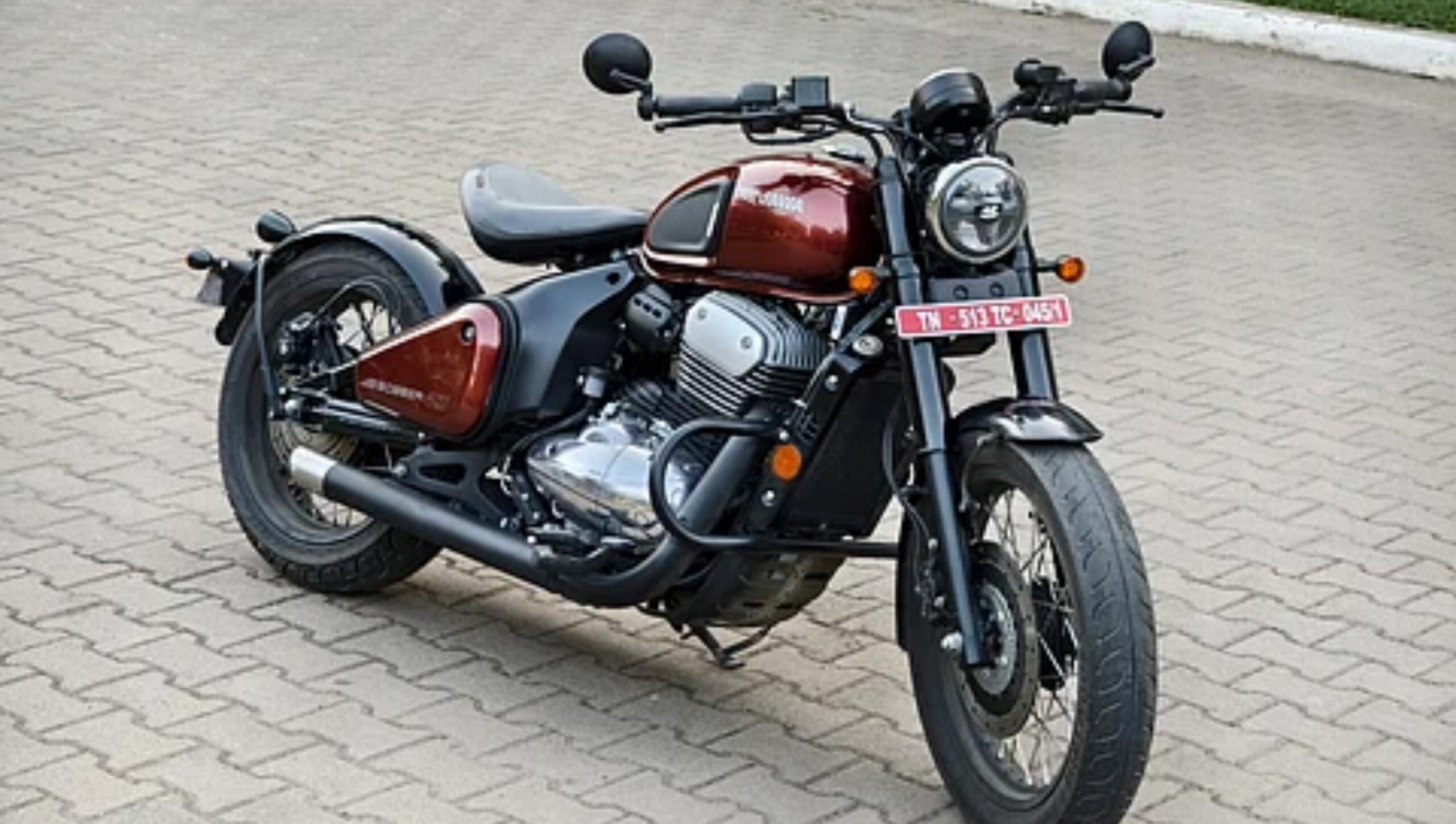 मात्र ₹2.29 लाख में Jawa 42 Bobber - 29.51 BHP की ताकत और डिजिटल डिस्प्ले के साथ